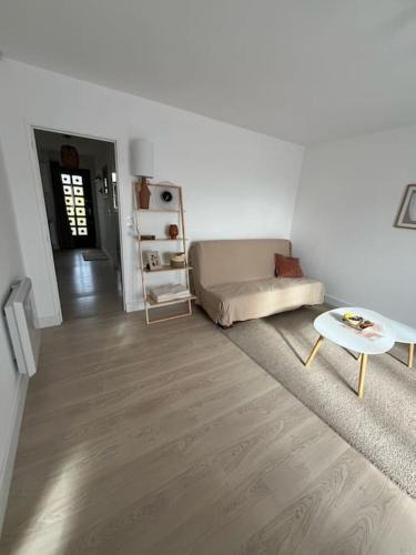 Neuilly House | Petite maison cosy en campagne