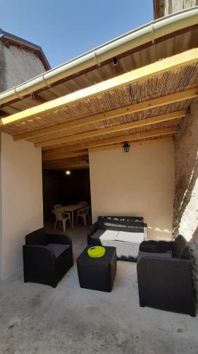 Virieu-le-Grand House | Petite maison de village située entre lacs, cascades et montagnes