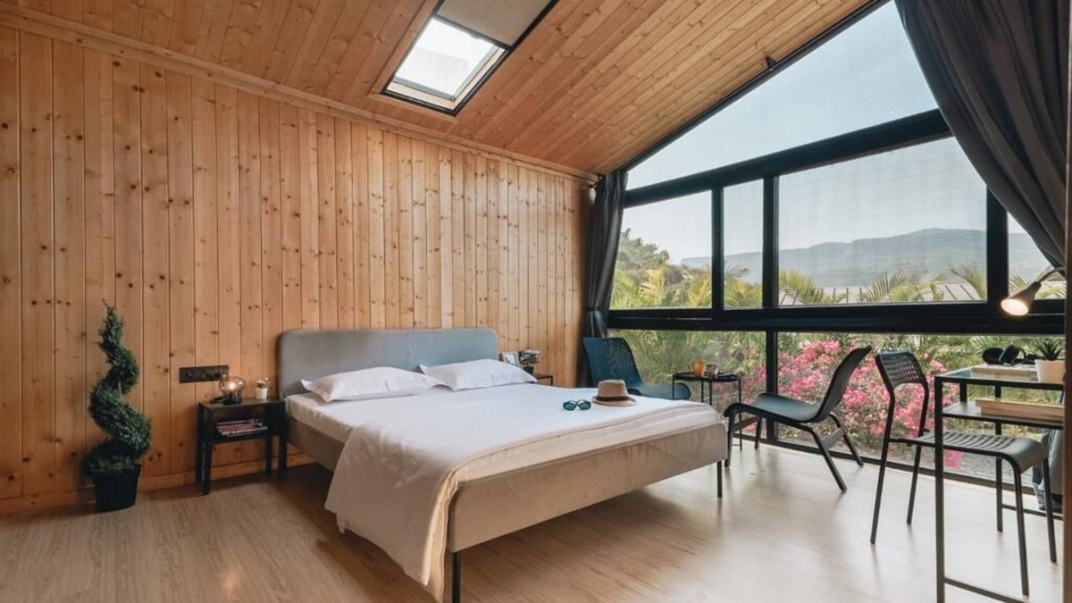 Kadadhe Condo | Petite Paradise Carat 2 By Ebony Stays – Chic 2BHK Luxury Villa in Lonavala