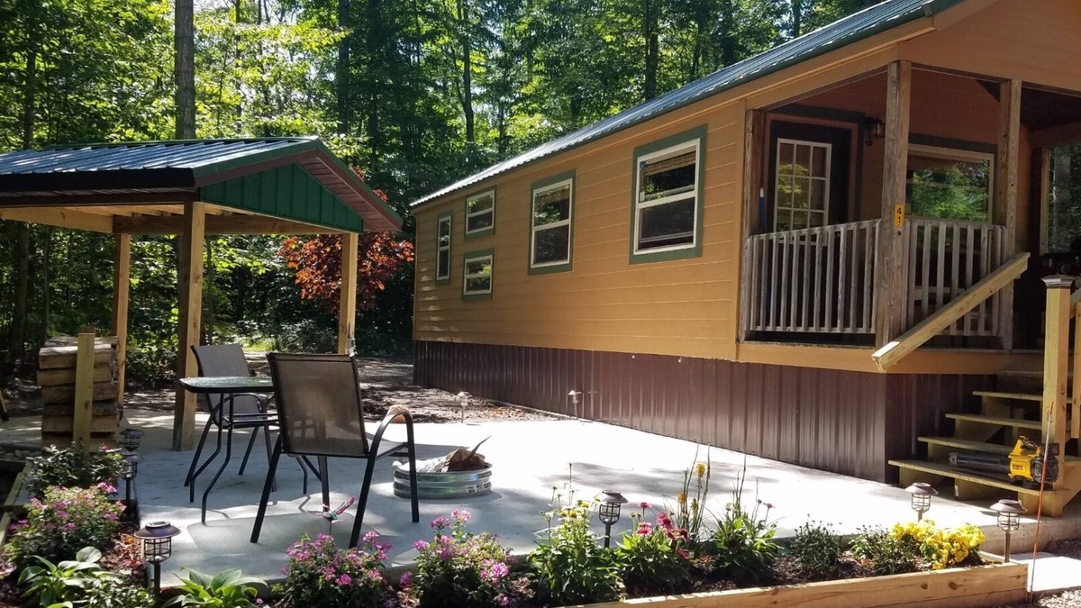 Petoskey Cabin | Petoskey - Quaint Cabin in a secluded wooded setting.