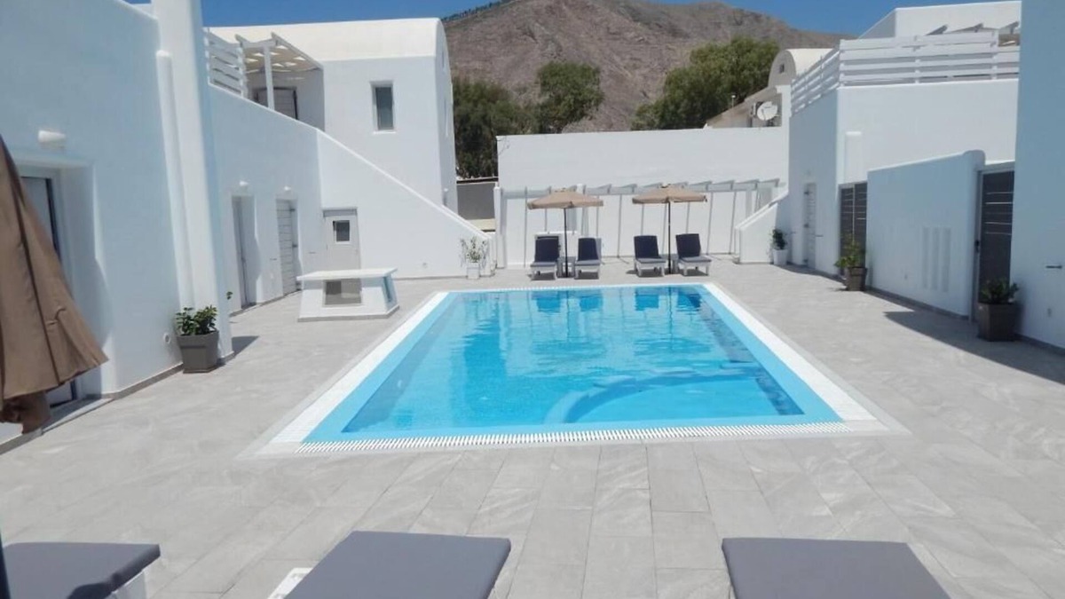 Perissa Hotel | Petra Aqua Villa