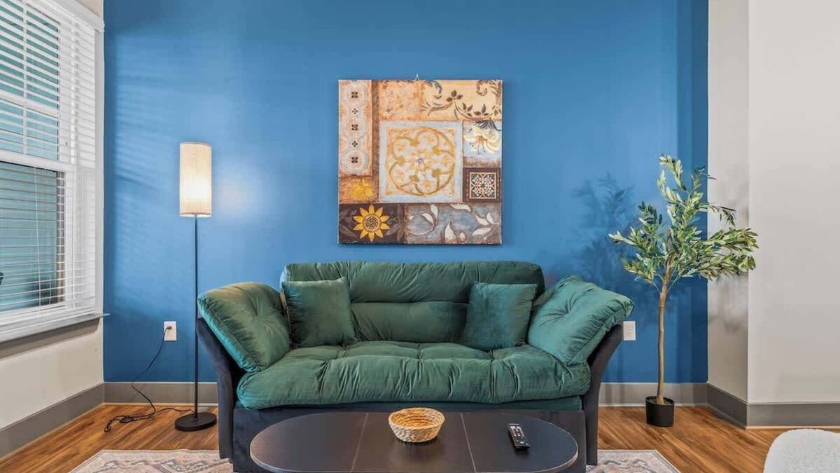 Florida Central Atlantic Coast Apartment | Pets Welcome |Amenities |King Bed condo Near Parks