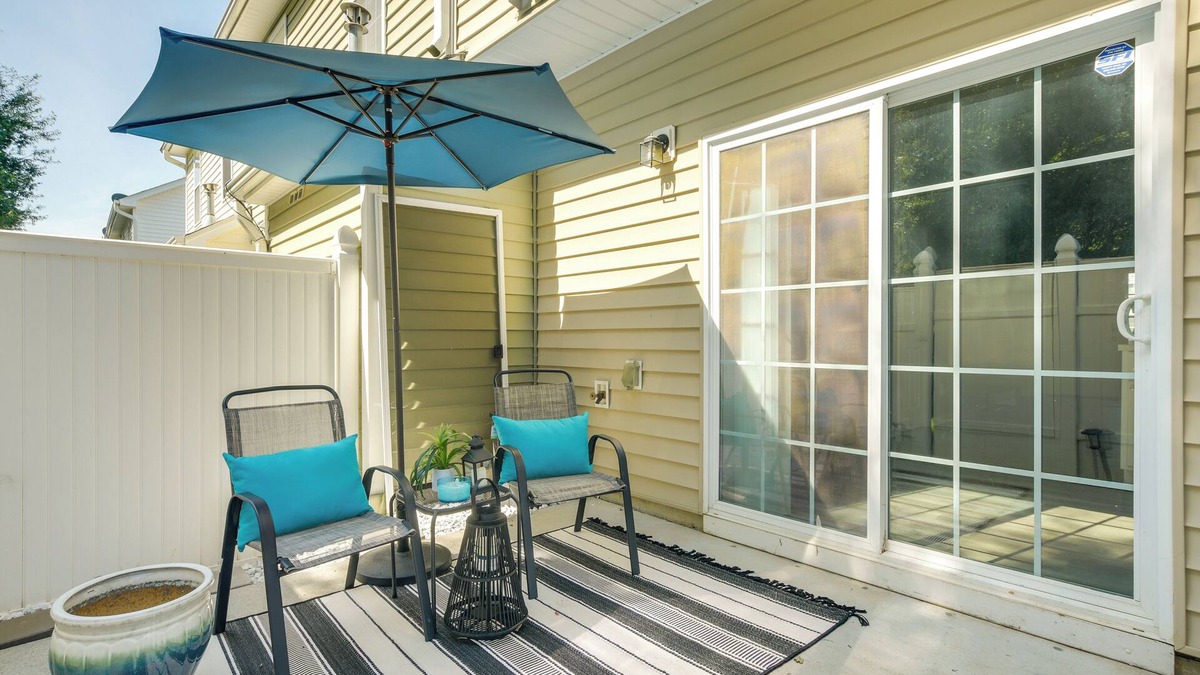 Southeast Raleigh House | Pets Welcome: Townhome w/Patio in Raleigh!