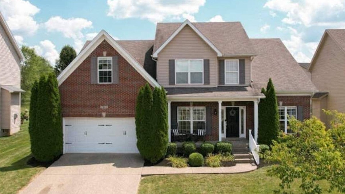Fisherville House | PGA Hole in 1! 3 Minutes from Valhalla!