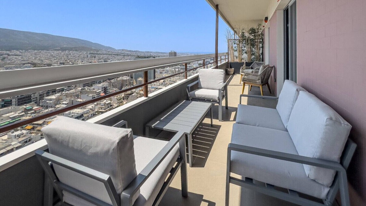 Ampelokipoi Apartment | Phaedrus Living: Apollo Skyview Penthouse