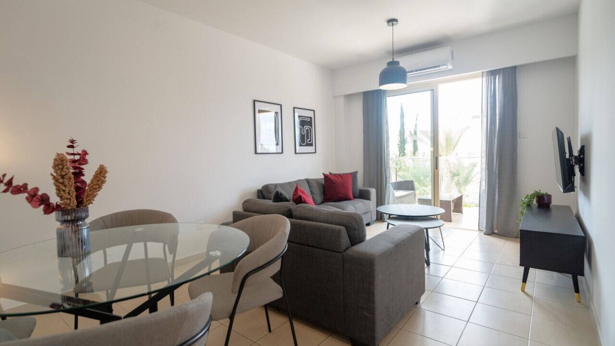Universal Apartment | Phaedrus Living: Paphos Elysian Escape