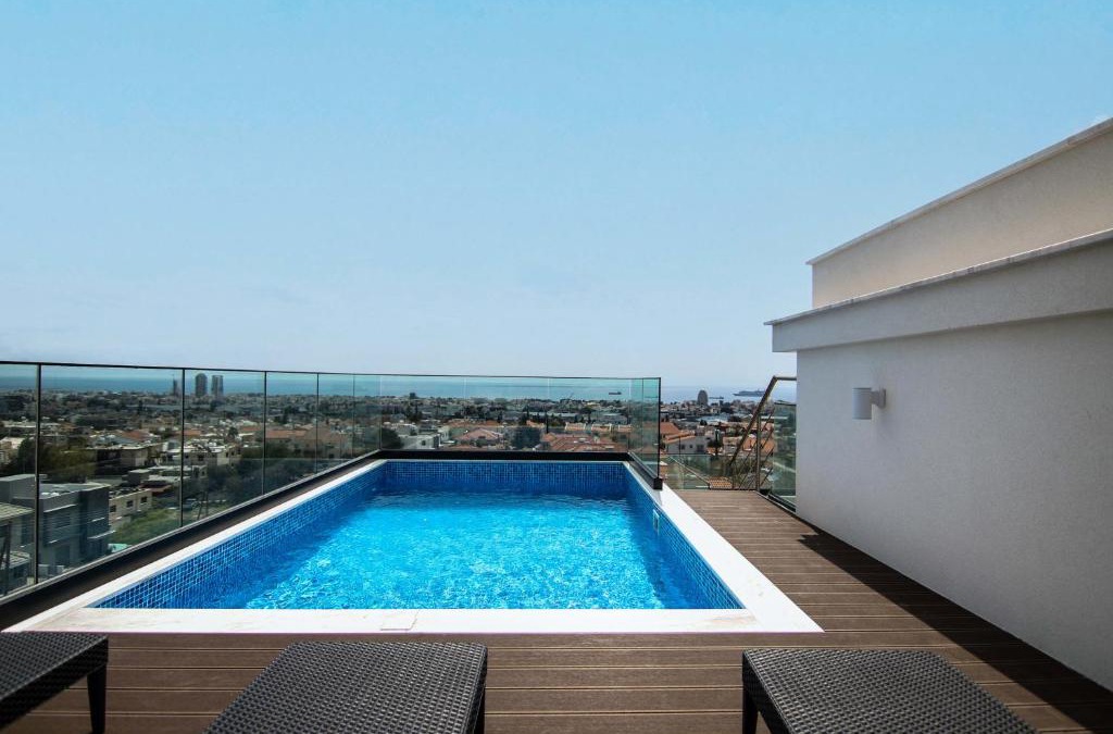 Agios Athanasios Apartment | Phaedrus Living: Sea View Anna Residence 302