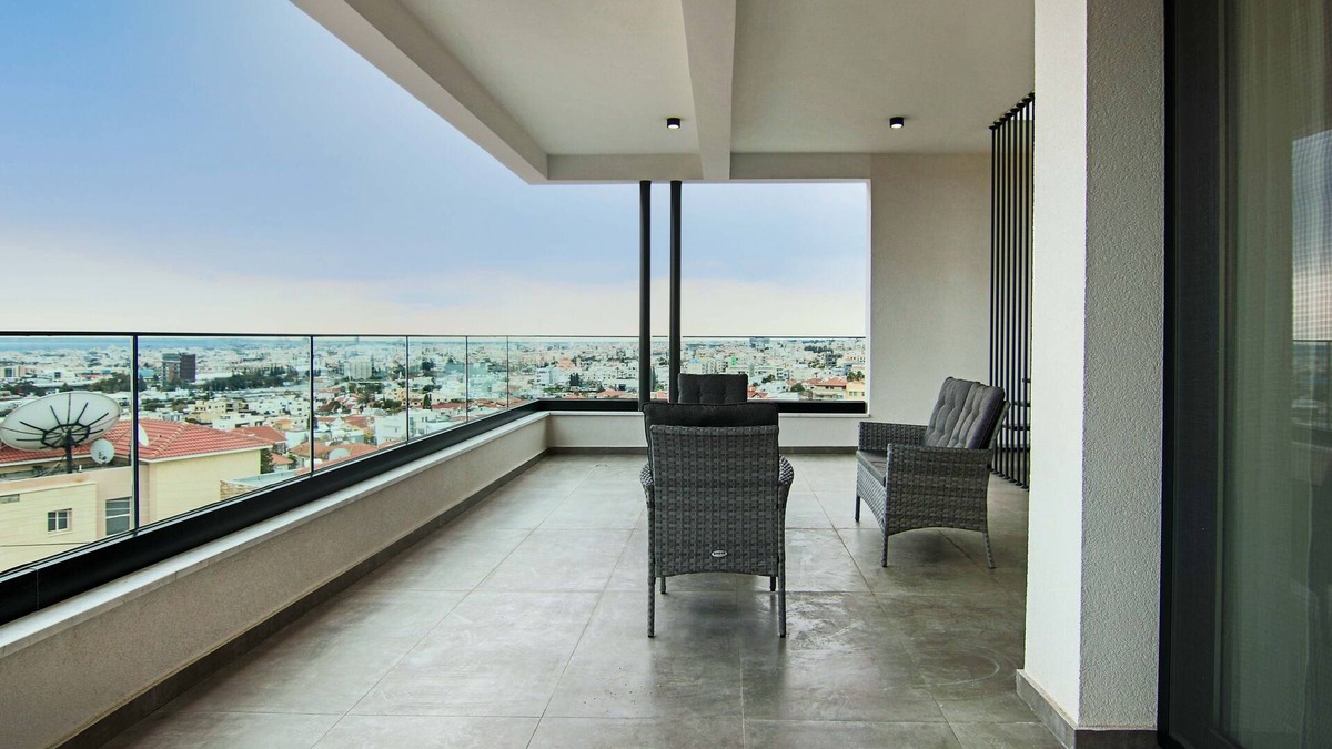 Agios Athanasios Apartment | Phaedrus Living: Sea View Anna Residence 301