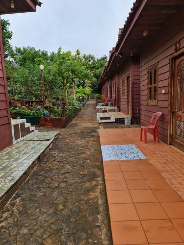 Sen Monorom House | Phanyro Motel