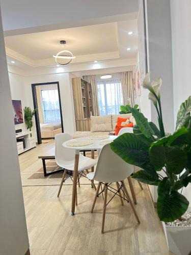 Thompson Estate Apartment | Phares 1BR, Marina Bay Square, Sports Road, Westlands