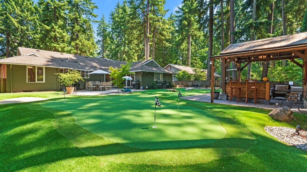 Lake Oswego House | Phenomenal Single Level Home Featuring Incredible Outdoor Golf Option w/Gazebo, Fire-Pit, and Patio