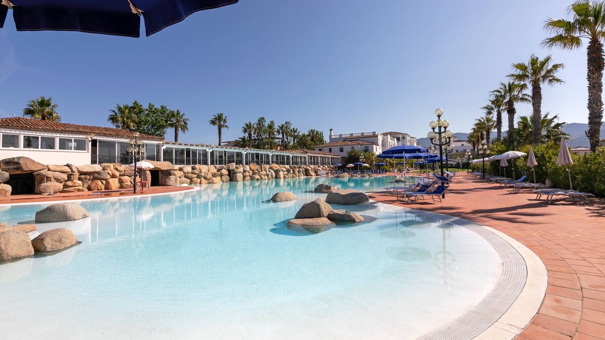 Capitana Hotel | Phi Hotel Sighientu