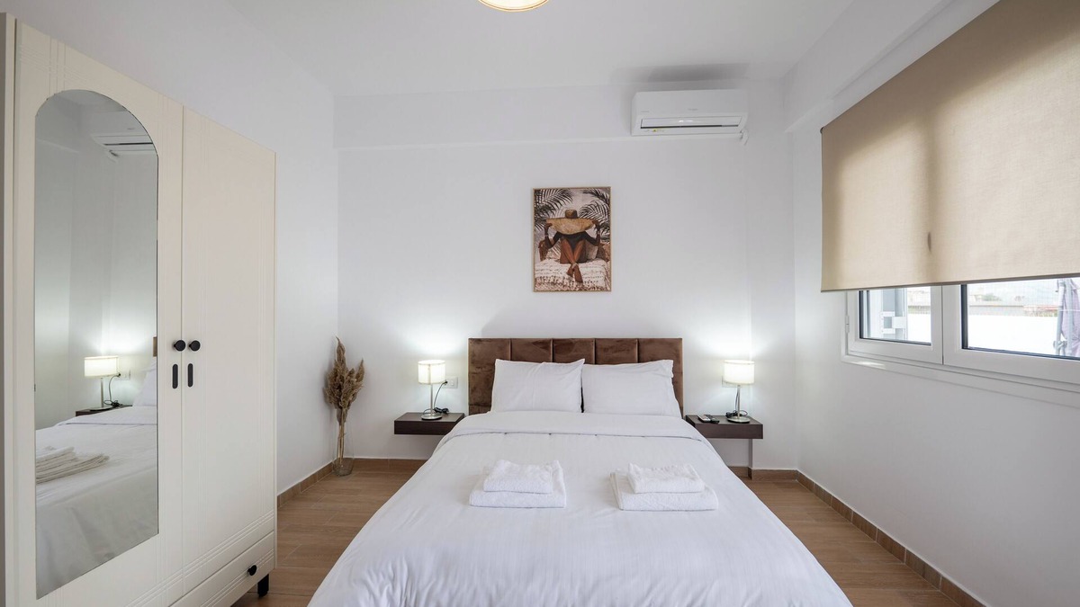 Sarande Apartment | Philoxenia Apartments Saranda - One-Bedroom Premium Apartment