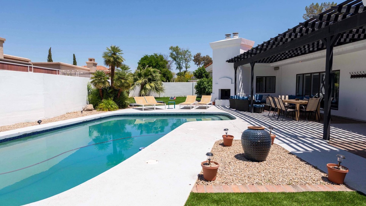Camelback East Villa | Phoenix 75 - Four Bedroom Villa, Sleeps 12