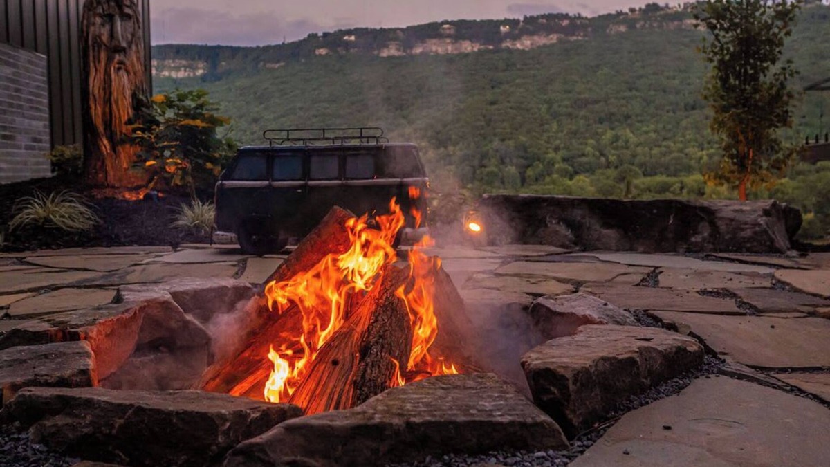Wildwood House | Phoenix Cabin | Views, Fire pit, Outdoor Kitchen