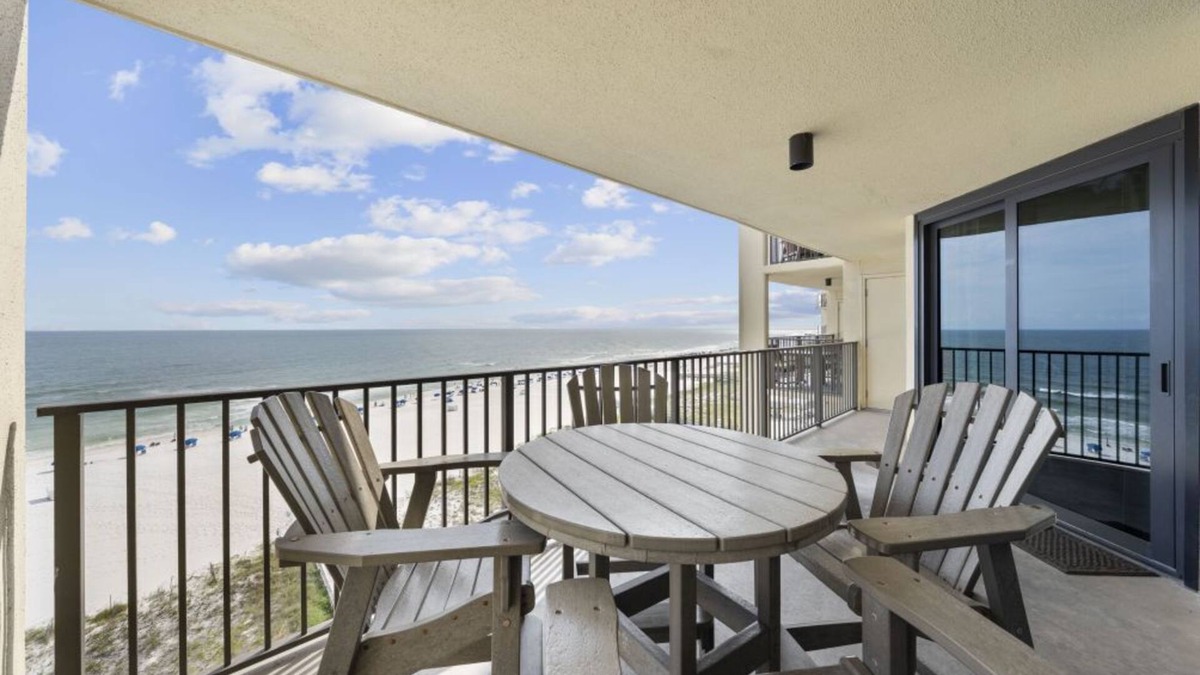 Orange Beach Condo | Phoenix IV 4073 Phoenix IV 4073 | A Stunning Beachfront Condo