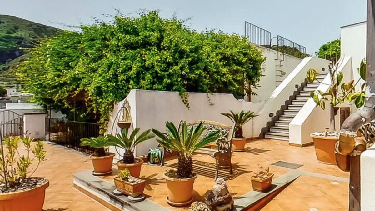Lipari Historic Centre Bed & Breakfast | Phoinikodes By Halldis
