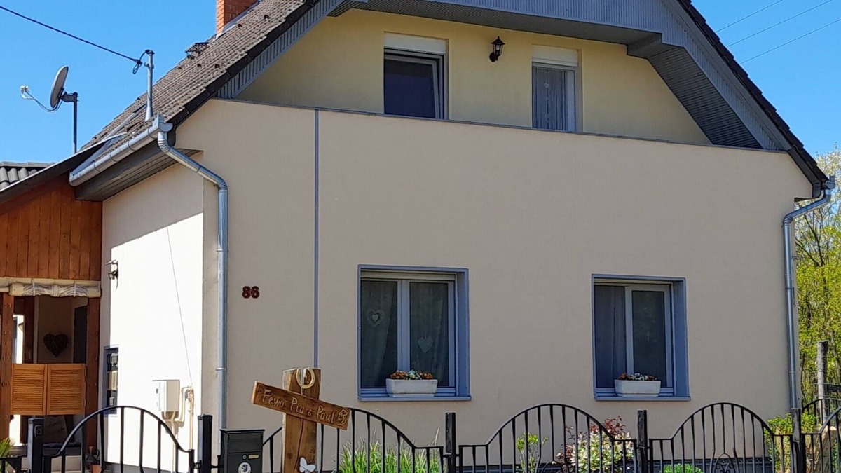 Buzsak House | Pia`s Fewo "Pia" at Lake Balaton, near lake and thermal bath