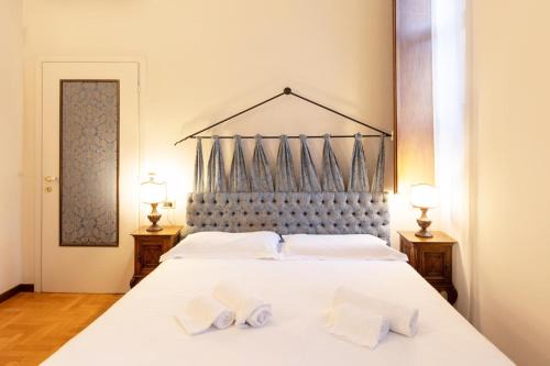Centro Storico Apartment | Piatti design flat