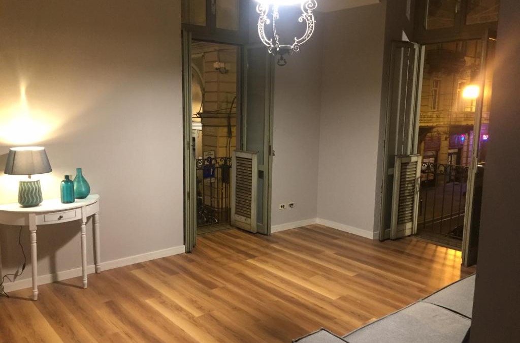 Roman Quarter Apartment | Piazza Castello