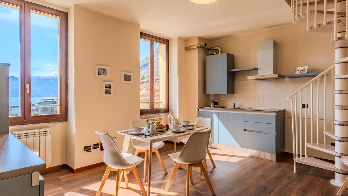 Acquaseria Apartment | Piazza San Giuseppe by Interhome