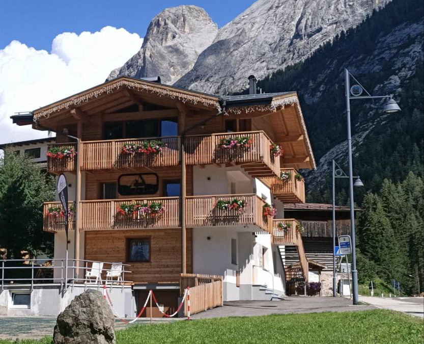 Penia Apartment | Piccola Cesa Apartments