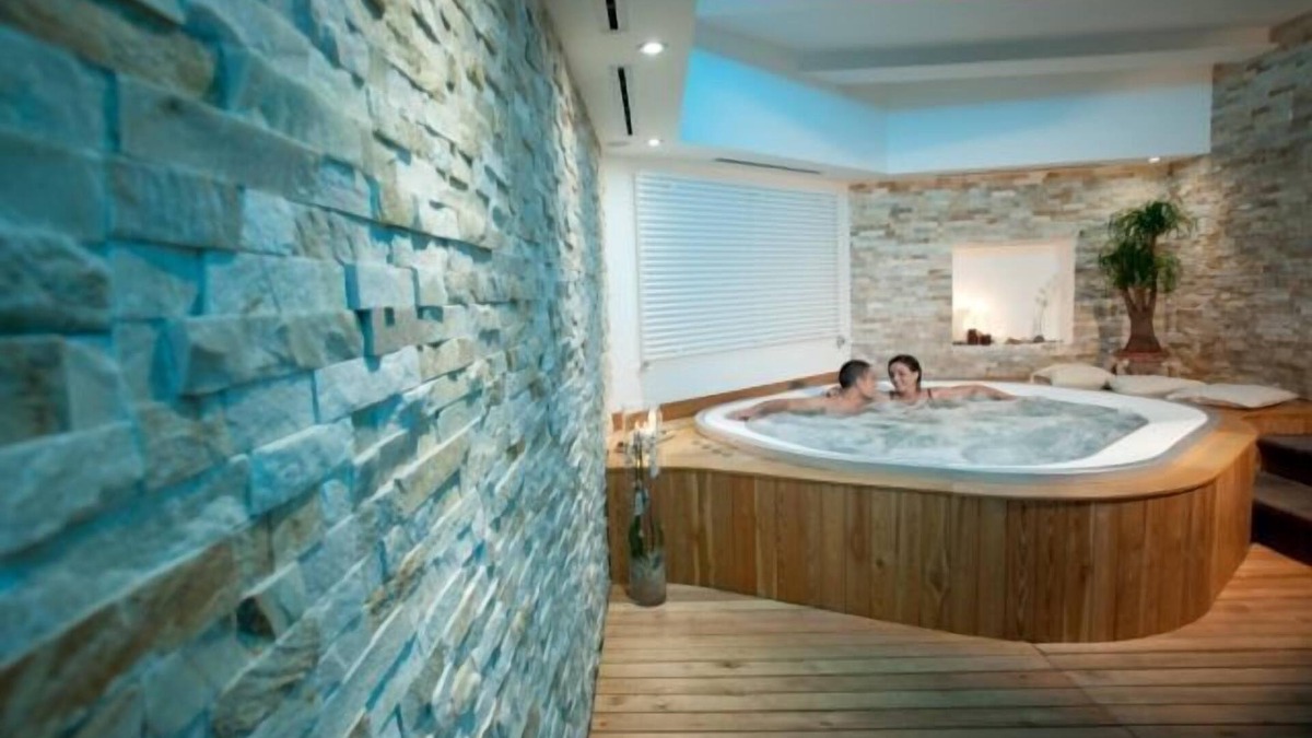 Abbadia San Salvatore Hotel | Piccolo Hotel Aurora