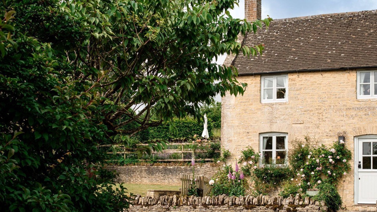 Chedworth Cottage | Pickett Cottage - Pet friendly near Northleach