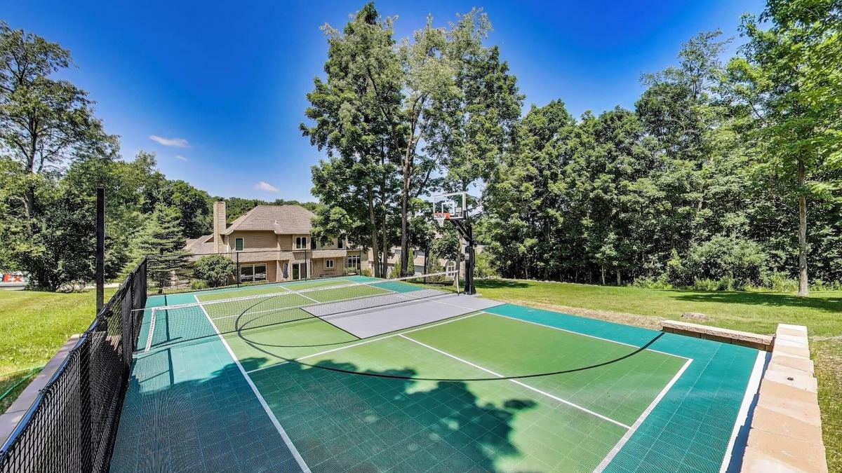 Lake Geneva House | Pickle My Fancy | Game Room, Sauna, and Private Pickleball Court | Sleeps 14