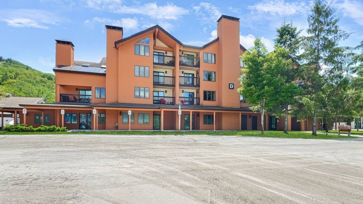 Killington Condo | PicoVillageResort D209 - Amazing 1-bedroom ski in ski out great views