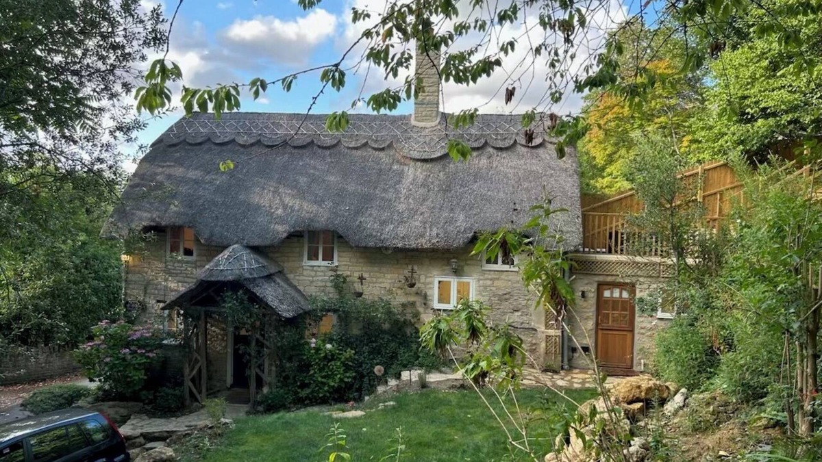 Gillingham House | Picture Postcard Dorset Cottage Sleeps up to 6