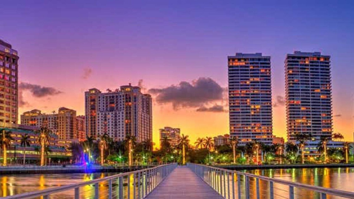 Southside Villa | Picture Relaxing in This Idyllic Villa in West Palm Beach, West Palm Beach Villa 1859