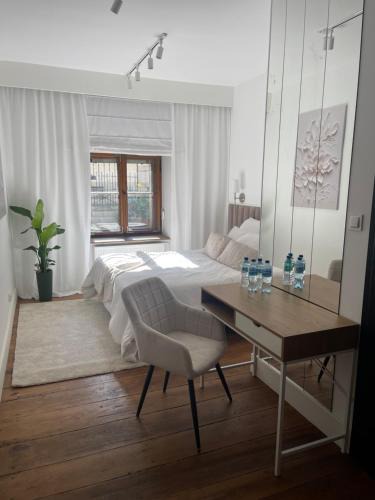 Stare Miasto Bed & Breakfast | Piernikarska 4 łazienki