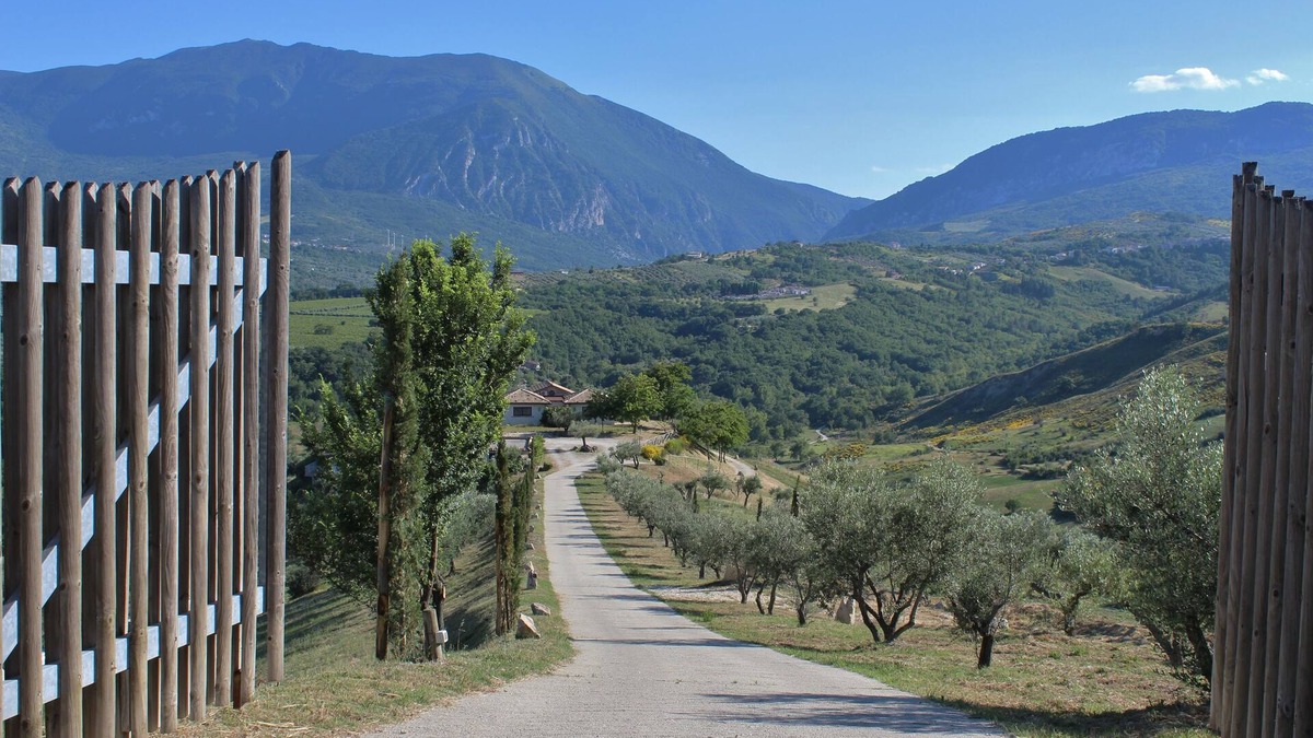 Torre de' Passeri Villa | PIETRA PIZZUTA - just for two