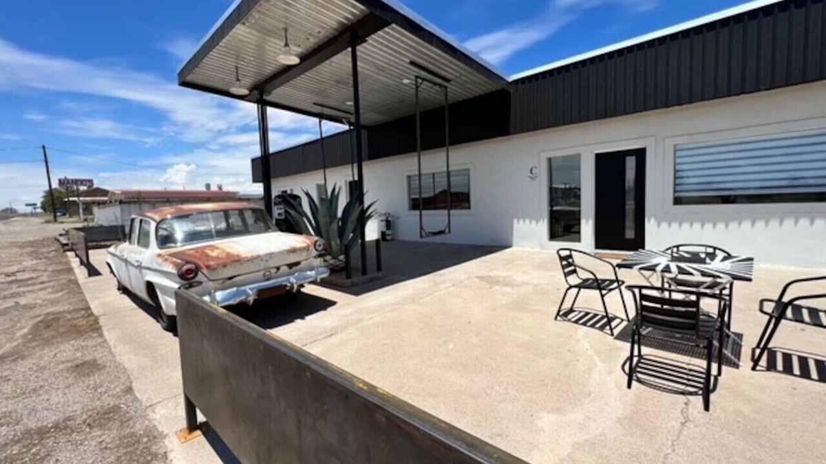 Marfa House | Pik-Pak B - "Service Station"