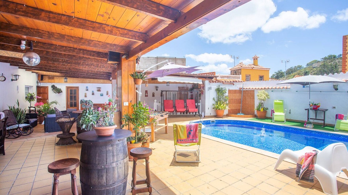 Teror Cottage | Pilar's Canarian house with pool in Teror