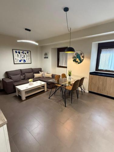 Jaen Apartment | Pilar8 - Bonito y céntrico apartamento con parking y Piscina