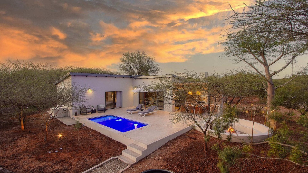 Marloth Park Villa | Pillows. Luxury Safari Villa - Kruger National Park
