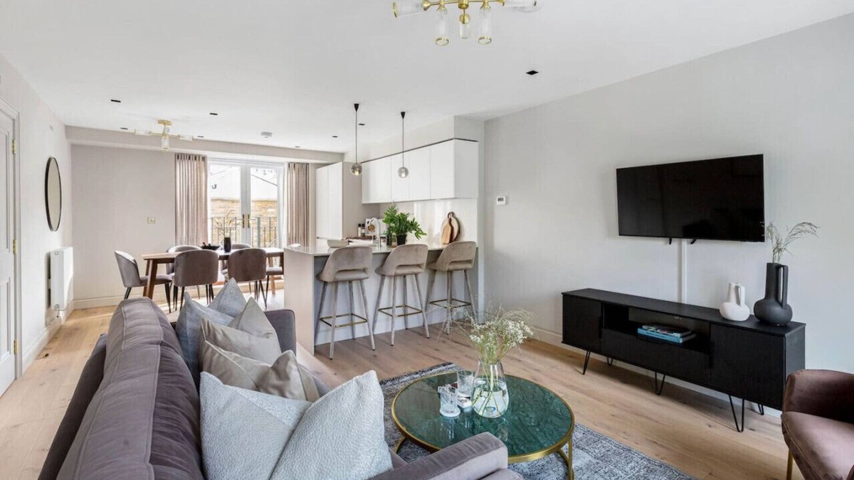 Churchill Apartment | Pimlico Road Chelsea 3 bedroom apartment