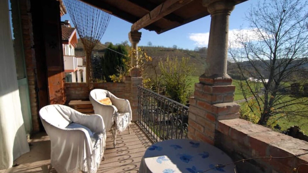 Asti Ski Chalet | Pimpa House: Asti Monferrato, Langhe, Roero.