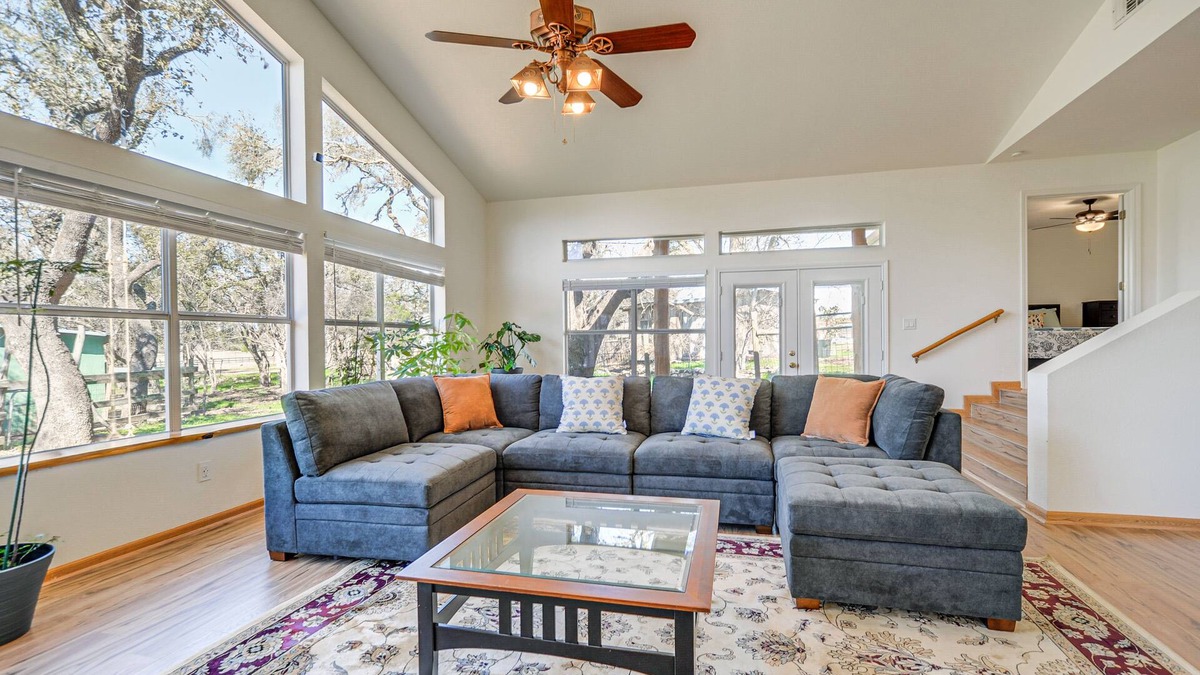 Dripping Springs House | ‘Pin Oak Farmhouse’ w/Patio in Dripping Springs