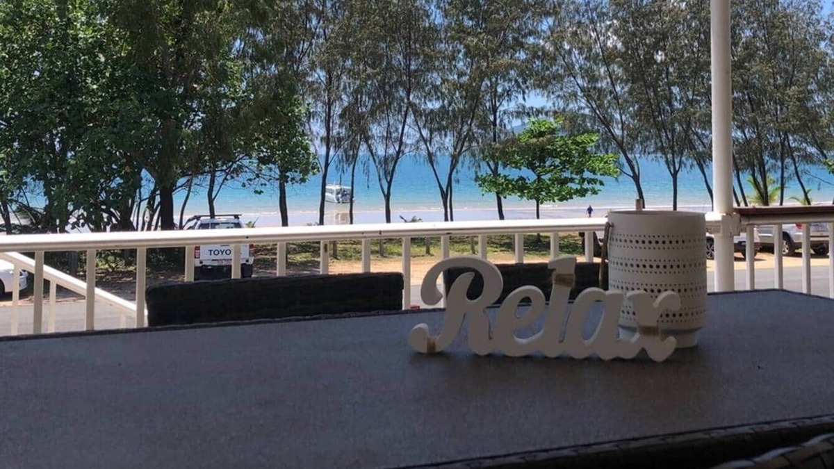 Wongaling Beach House | Pina Colada on the Beach - Beachfront