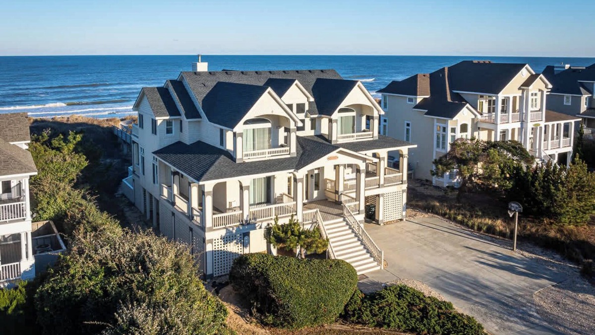Pine Island House | Pine Island Oceanfront Private Pool, Beach Access!
