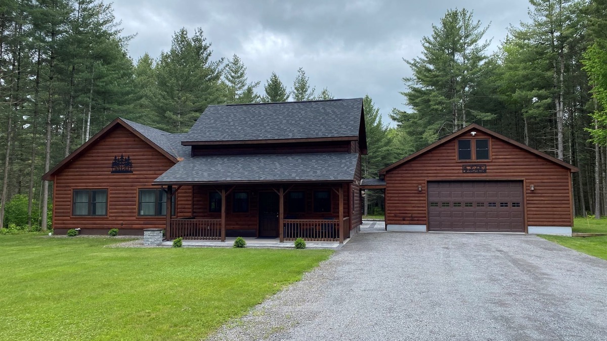 Brantingham Cabin | Pine View Retreat | Walk to Lake | Game Room