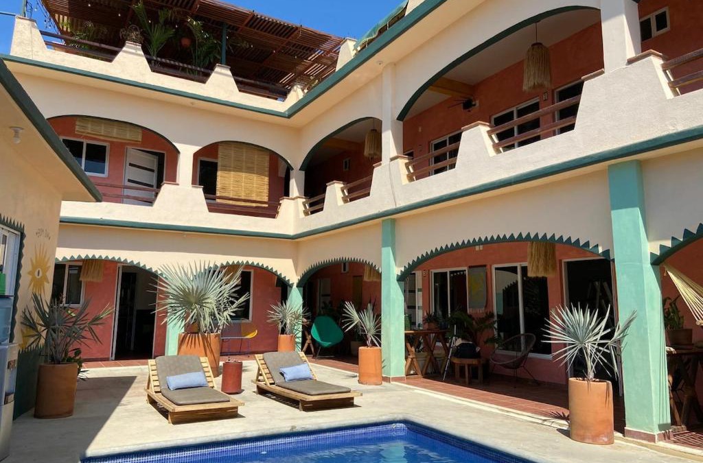 Barra de Colotepec Villa | Pineapple Mansion