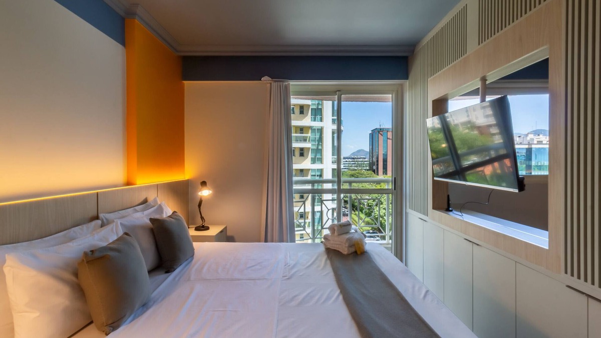 Barra da Tijuca Bed & Breakfast | Pineapples BPremium T5 | BPremium T5