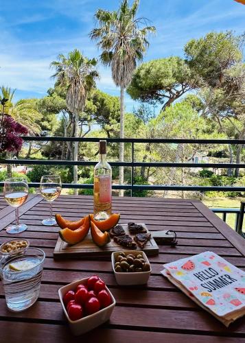 Giens Apartment | PINEDE PLAGE VUE MER Clim Jacuzzi