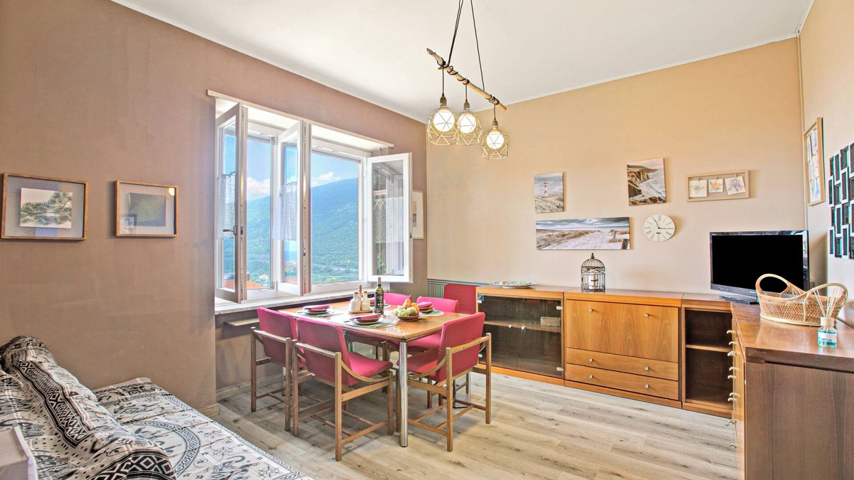 Pineland Apartment | PineHome & Garden - Total Relax, Borghetto Santo Spirito, Italy