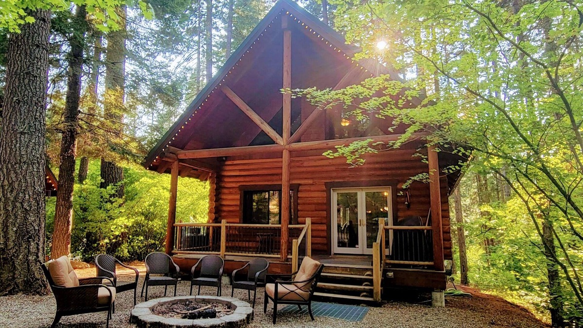 Roslyn Ridge Cabin | PINELOCH LOG CABIN ~ Pet Friendly - Lake Cle Elum - Roslyn - Great Outdoors!