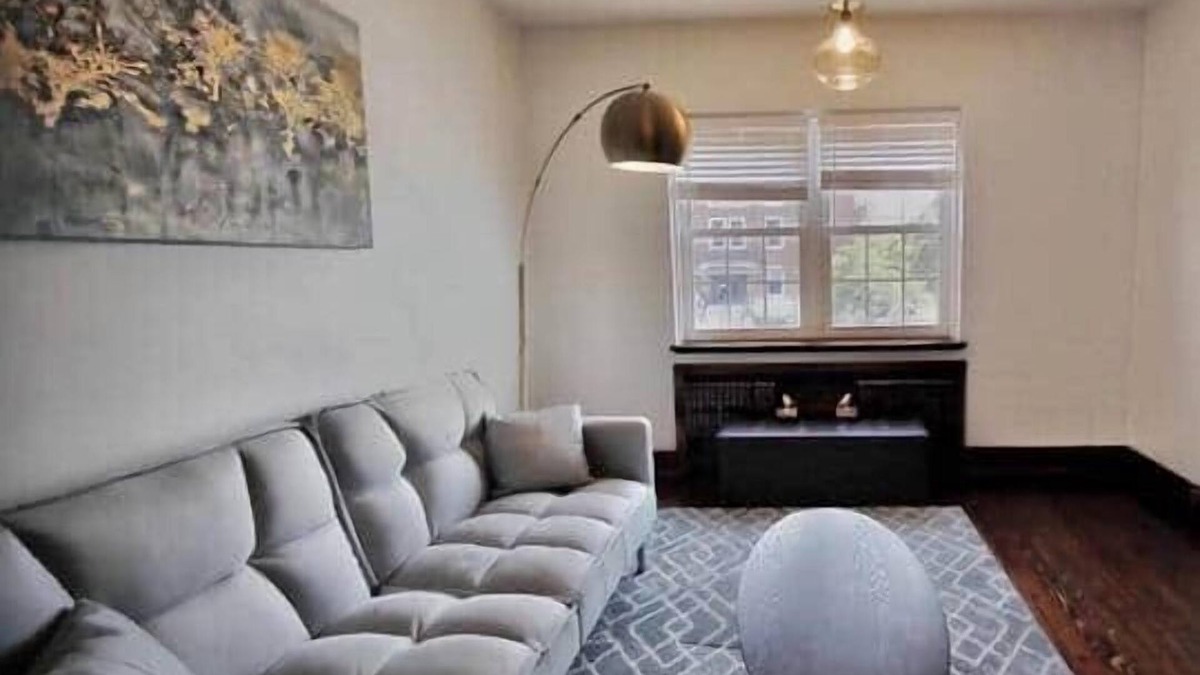 Fourmile House | Pineville's Only Elite Inn: Luxe Stays For Discerning Guests